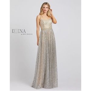 NWT Ieena Mac Duggal Metallic Lattice Gown Nude/Silver 10